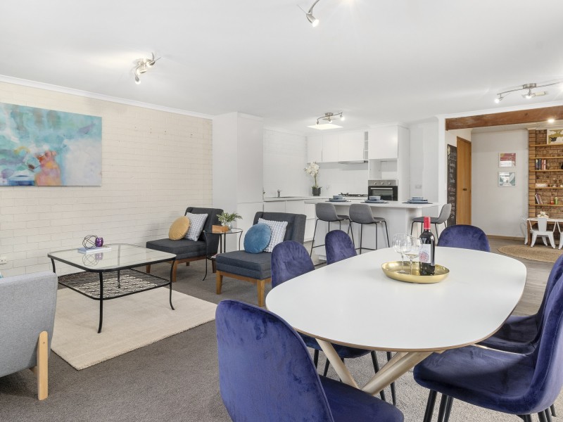 6 Moorehead Place, Latham ACT 2615