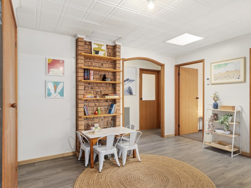 6 Moorehead Place, Latham ACT 2615