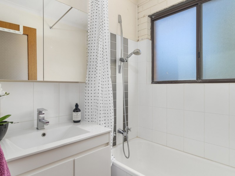 6 Moorehead Place, Latham ACT 2615