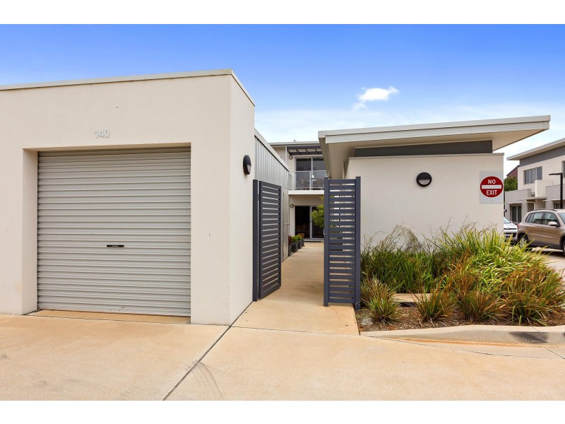 140 Mapleton Avenue, Harrison ACT 2914