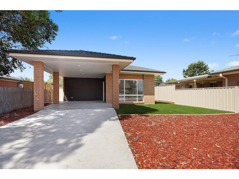 1 Fairlight Street, Dunlop ACT 2615