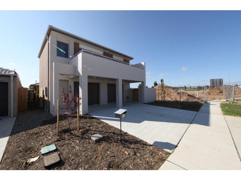 2/12 Jeff Snell Crescent, Dunlop ACT 2615