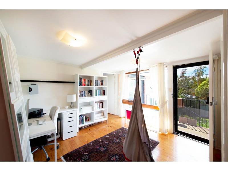 10 Cazaly Close, Holt ACT 2615