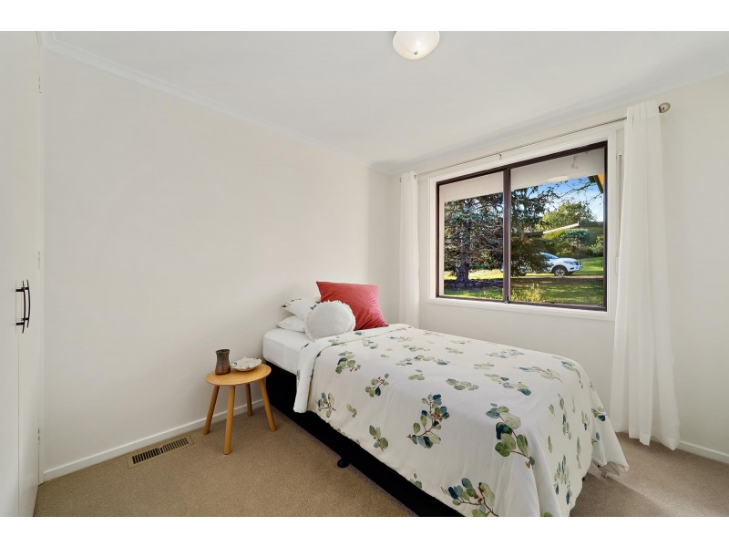 37 Clubbe Crescent, Macgregor ACT 2615