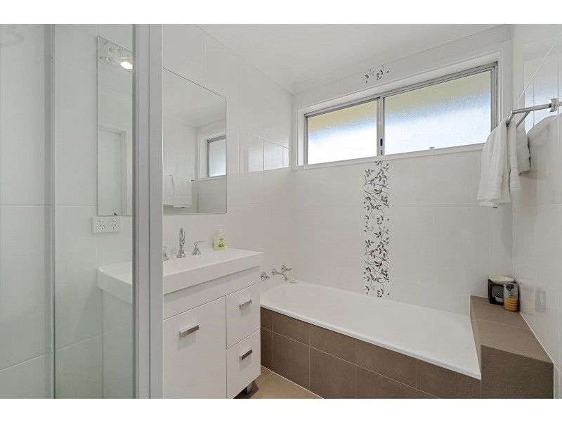 37 Clubbe Crescent, Macgregor ACT 2615