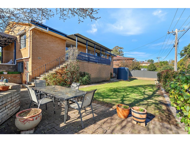 37 Clubbe Crescent, Macgregor ACT 2615