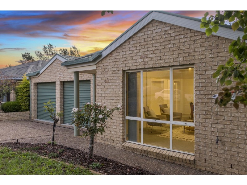 42 Kurrama Close, Ngunnawal ACT 2913
