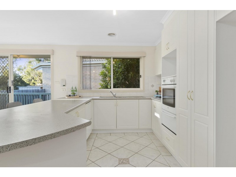 42 Kurrama Close, Ngunnawal ACT 2913