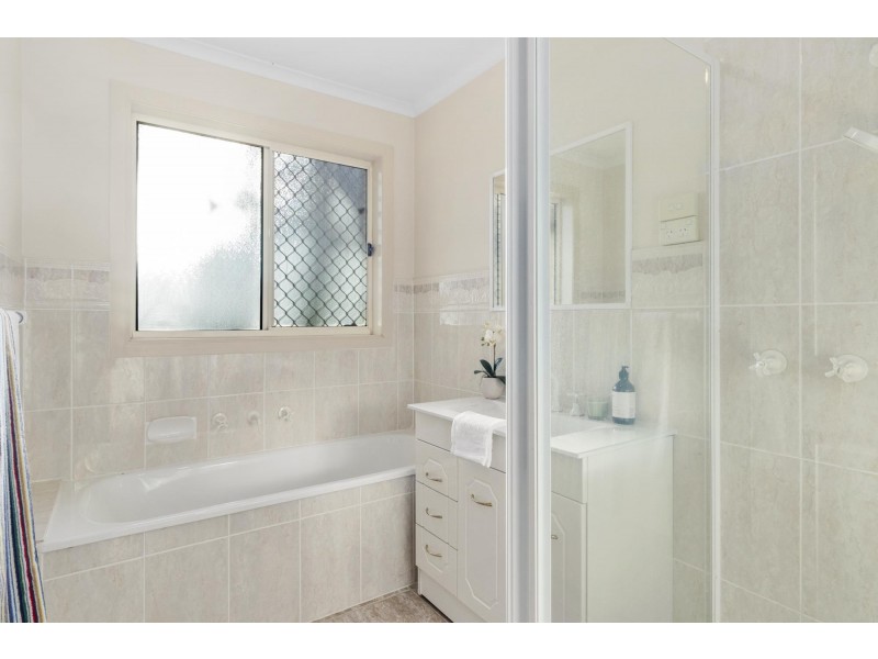 42 Kurrama Close, Ngunnawal ACT 2913