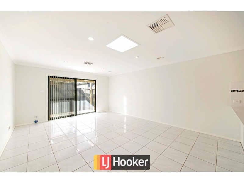 25 David Miller Street, Casey ACT 2913
