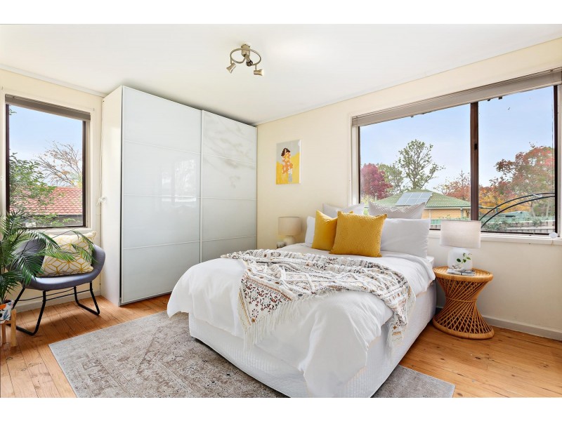 11 Squire Place, Charnwood ACT 2615