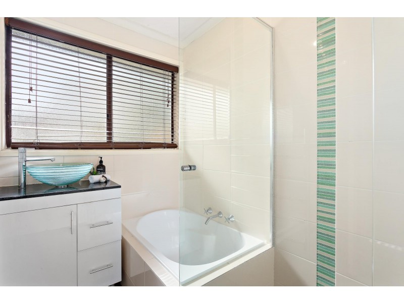 11 Squire Place, Charnwood ACT 2615