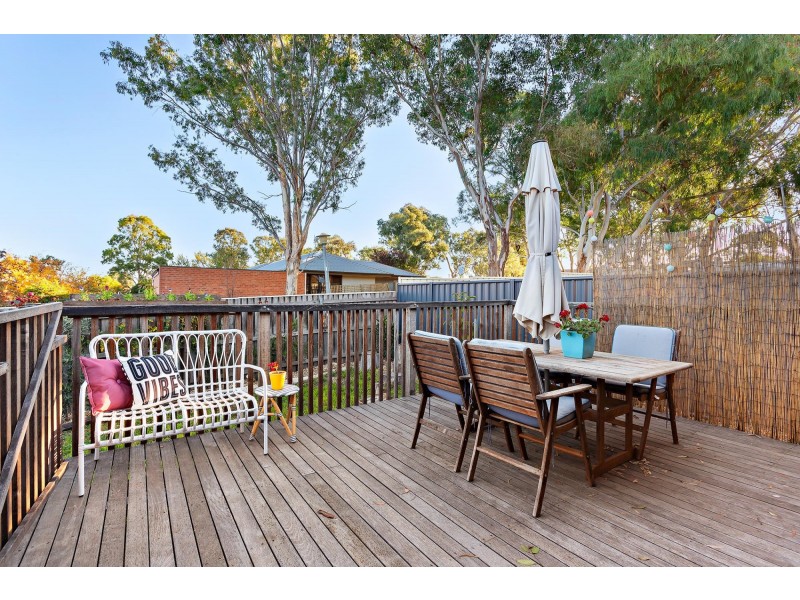 11 Squire Place, Charnwood ACT 2615