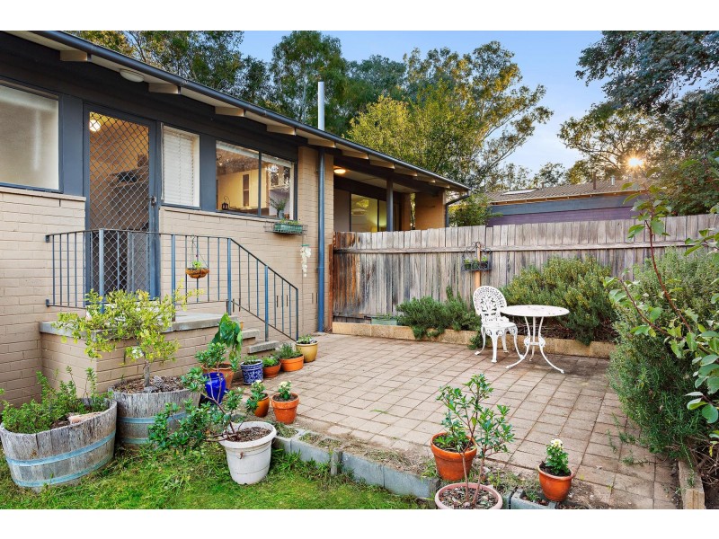 11 Squire Place, Charnwood ACT 2615