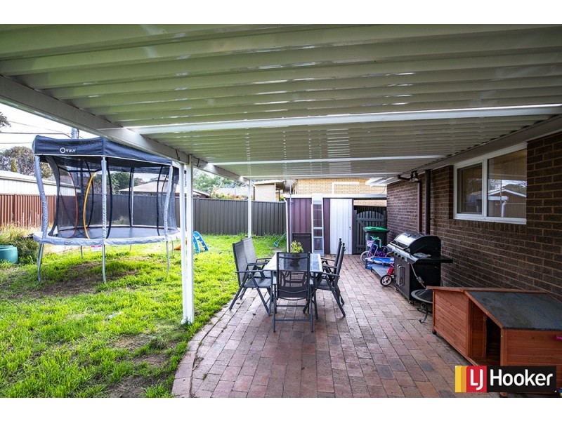 42 Messenger Street, Holt ACT 2615