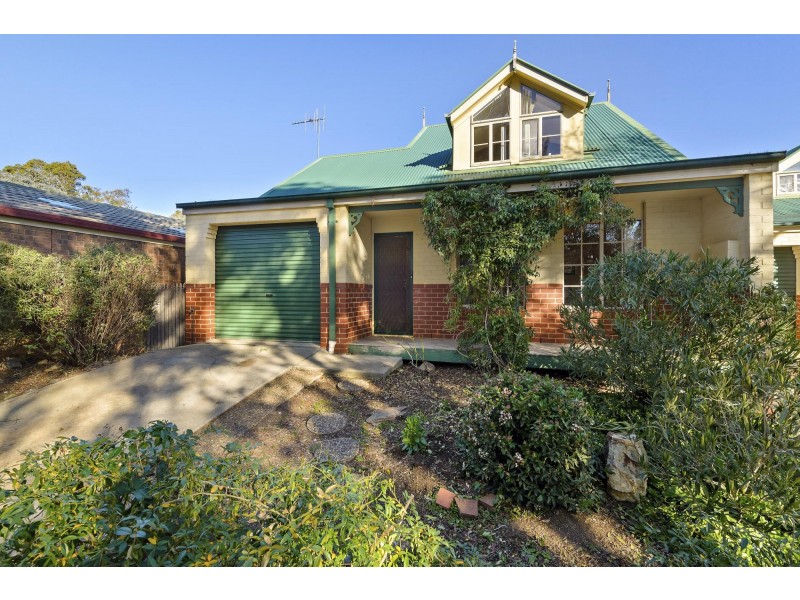 12 Watchorn Close, Holt ACT 2615