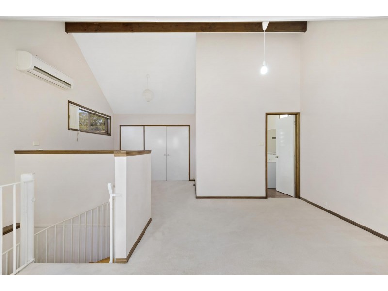 12 Watchorn Close, Holt ACT 2615