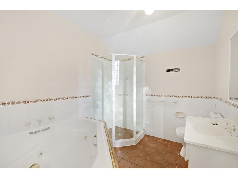 12 Watchorn Close, Holt ACT 2615