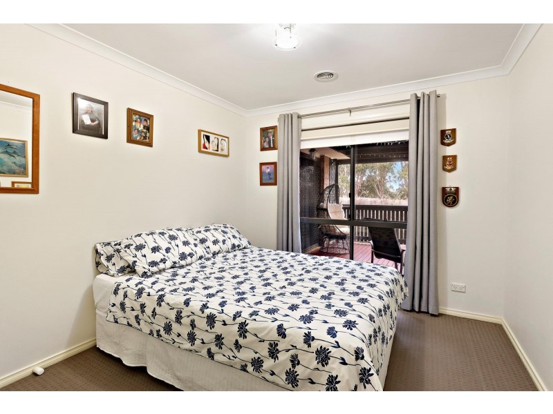 14 Jean Macnamara Street, Macgregor ACT 2615