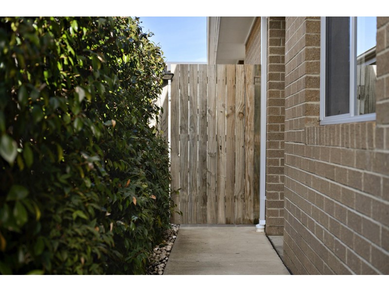 17 Hugh Gilchrist Street, Casey ACT 2913