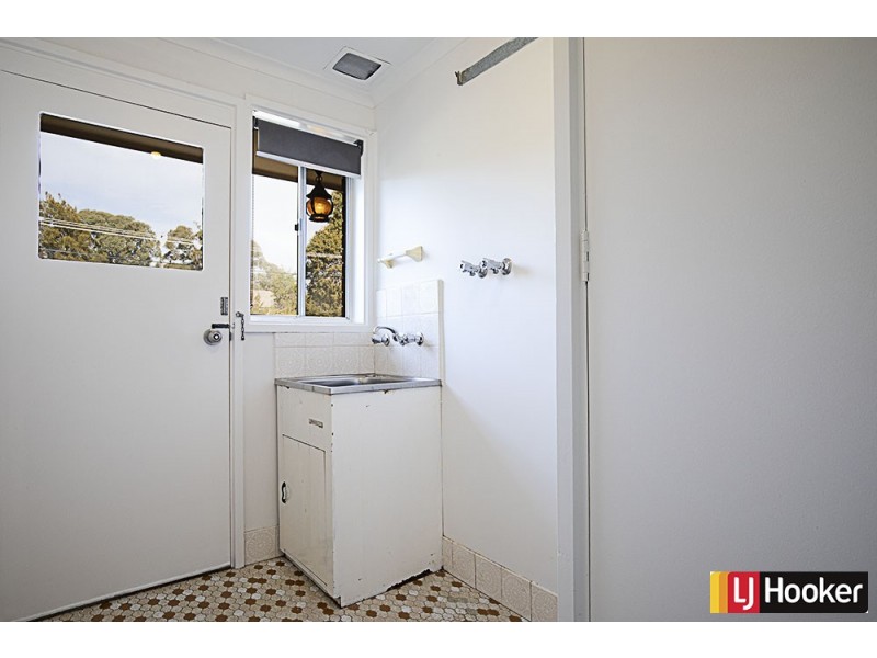 4 Clement Place, Macgregor ACT 2615