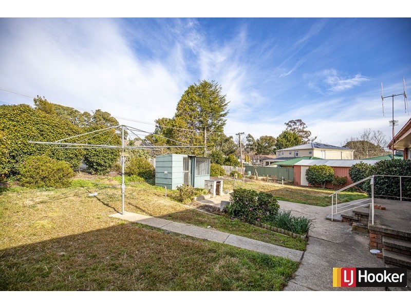 4 Clement Place, Macgregor ACT 2615