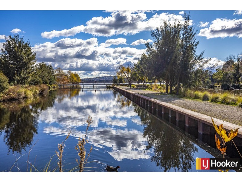 1012/6 GRAZIER Lane, Belconnen ACT 2617