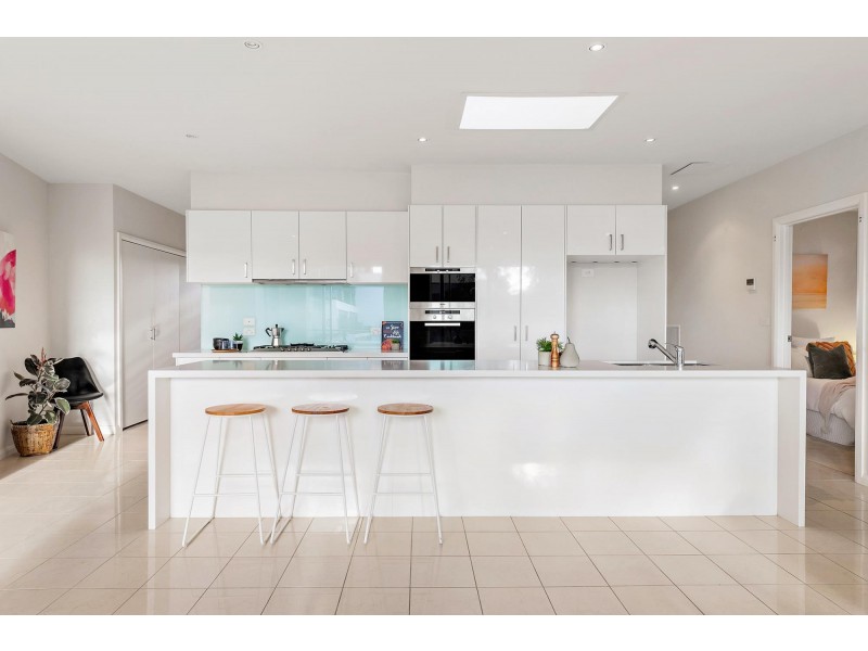 30/15 Empire Circuit, Forrest ACT 2603