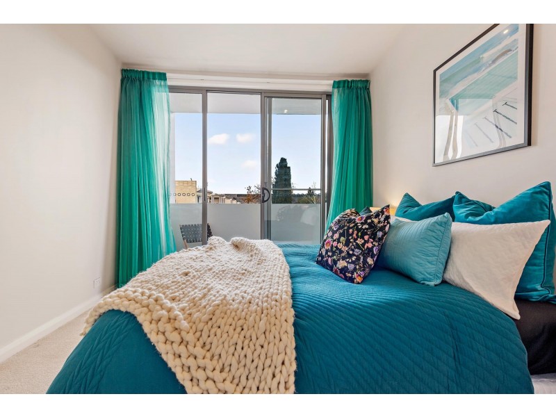 30/15 Empire Circuit, Forrest ACT 2603