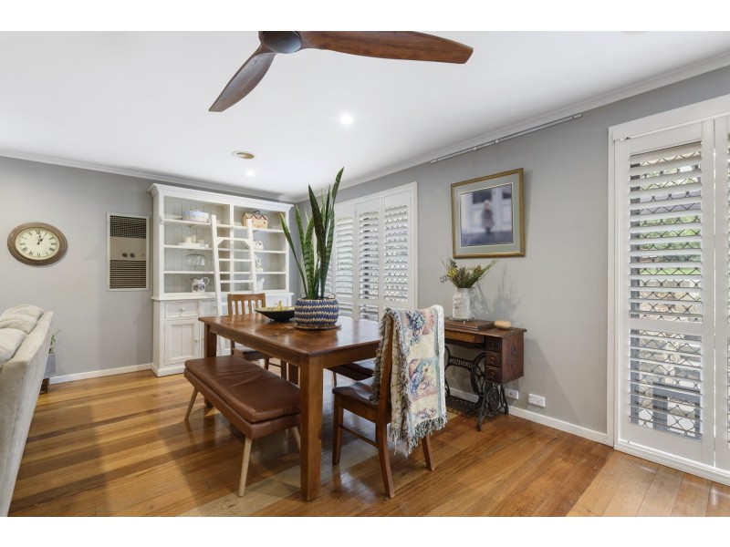 16 Bowden Crescent, Macgregor ACT 2615