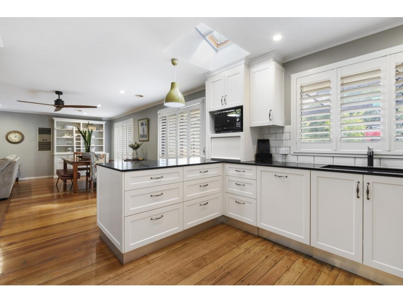 16 Bowden Crescent, Macgregor ACT 2615