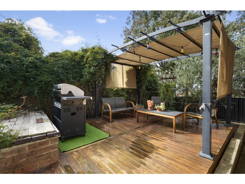 16 Bowden Crescent, Macgregor ACT 2615