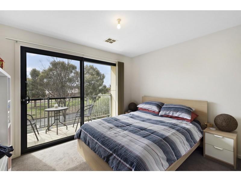 280 Anthony Rolfe Avenue, Gungahlin ACT 2912