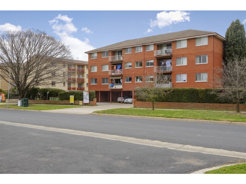 11/56 Trinculo Place, Queanbeyan East NSW 2620