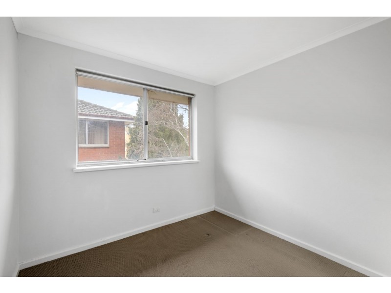 11/56 Trinculo Place, Queanbeyan East NSW 2620