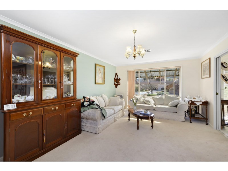 17 Davitt Close, Isaacs ACT 2607