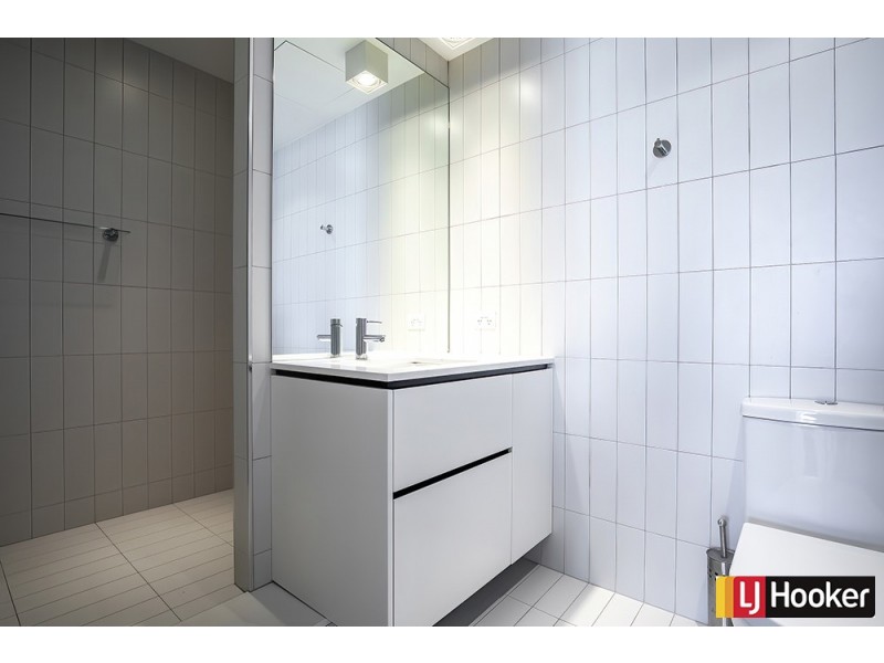 11/31 Eastlake Parade, Kingston ACT 2604