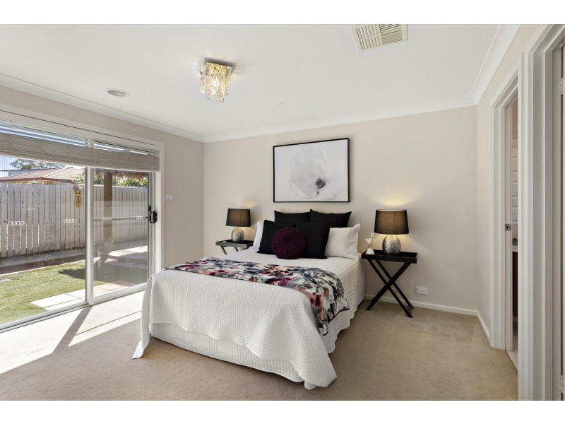 12 Smorgon Street, Forde ACT 2914