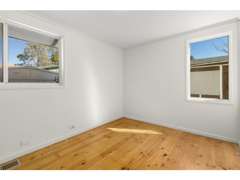 19 Donnison Place, Charnwood ACT 2615