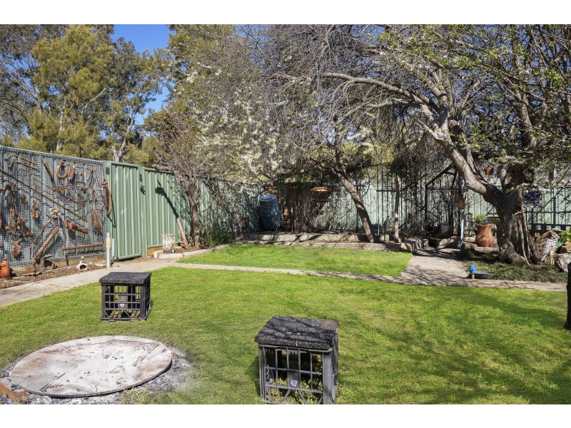 19 Donnison Place, Charnwood ACT 2615