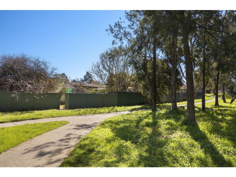 19 Donnison Place, Charnwood ACT 2615