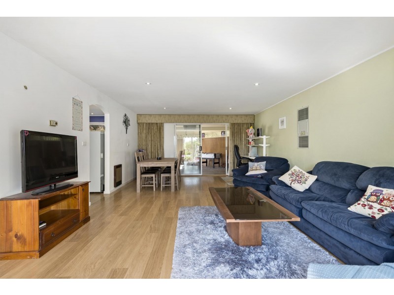 4 Blandon Place, Holt ACT 2615