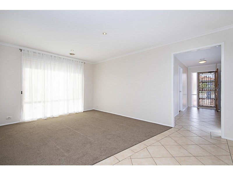 19 Fitton Close, Dunlop ACT 2615