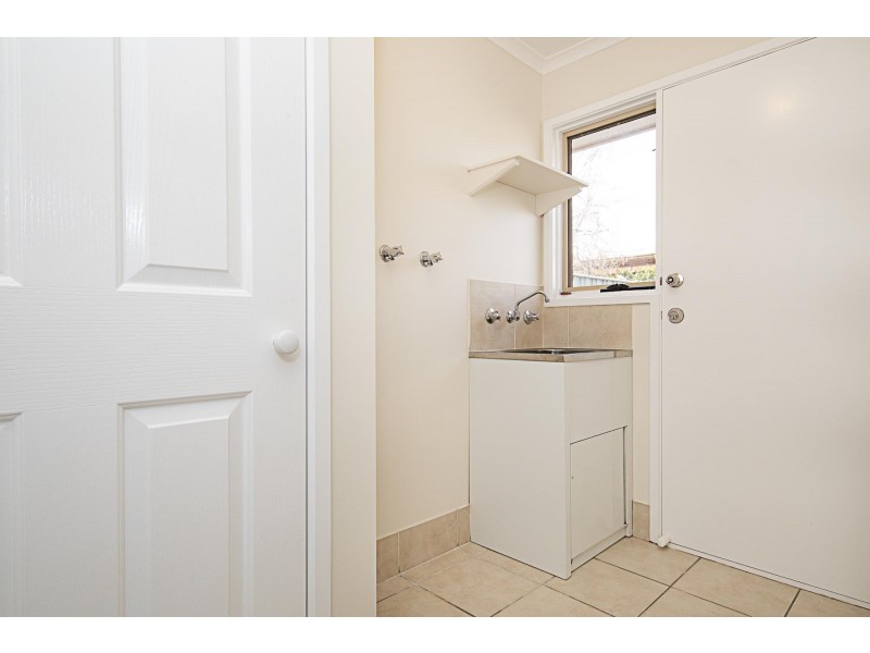 19 Fitton Close, Dunlop ACT 2615