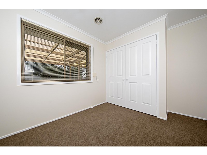 19 Fitton Close, Dunlop ACT 2615