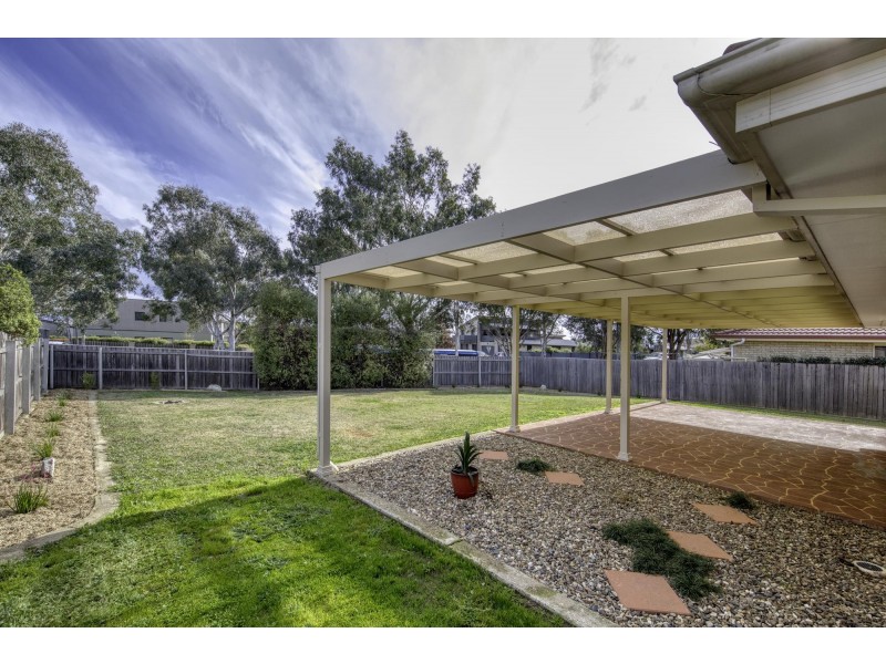 19 Fitton Close, Dunlop ACT 2615