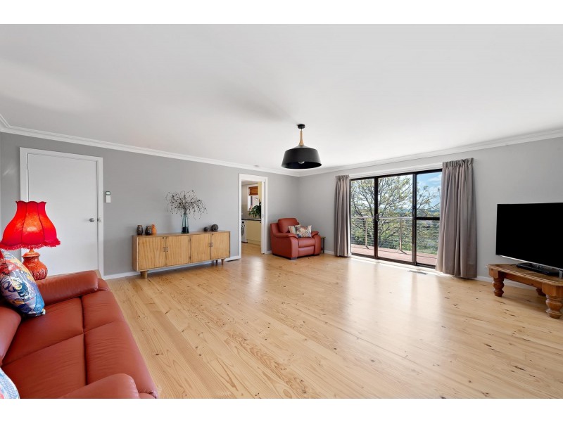 9 Barrett Street, Macgregor ACT 2615