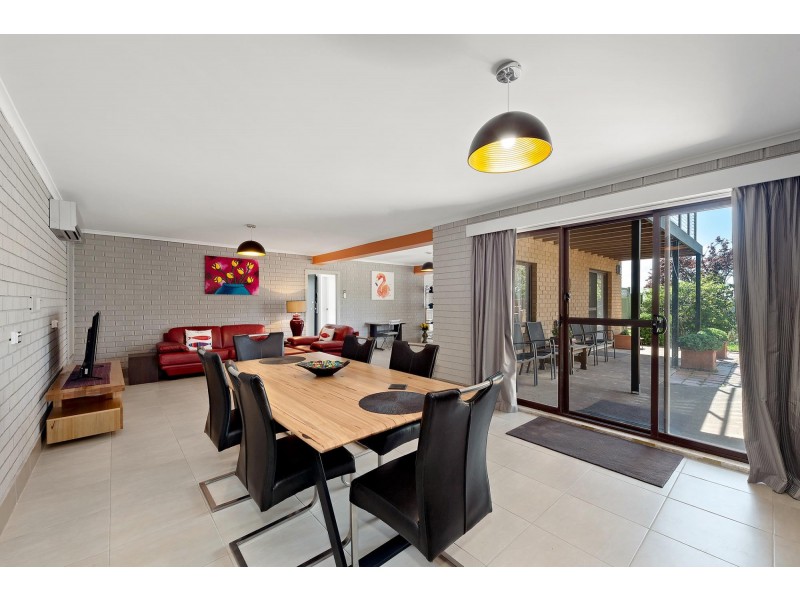 9 Barrett Street, Macgregor ACT 2615