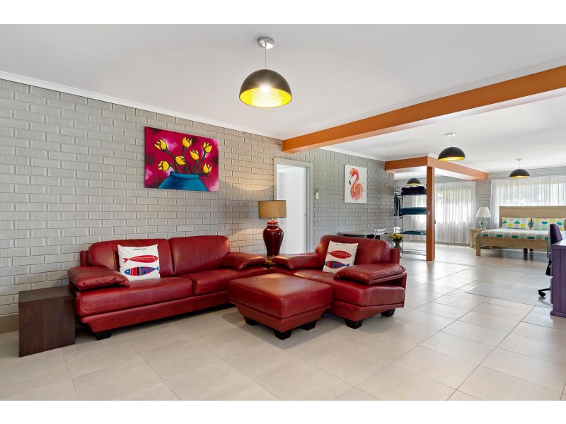 9 Barrett Street, Macgregor ACT 2615