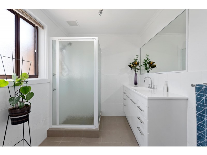 9 Barrett Street, Macgregor ACT 2615